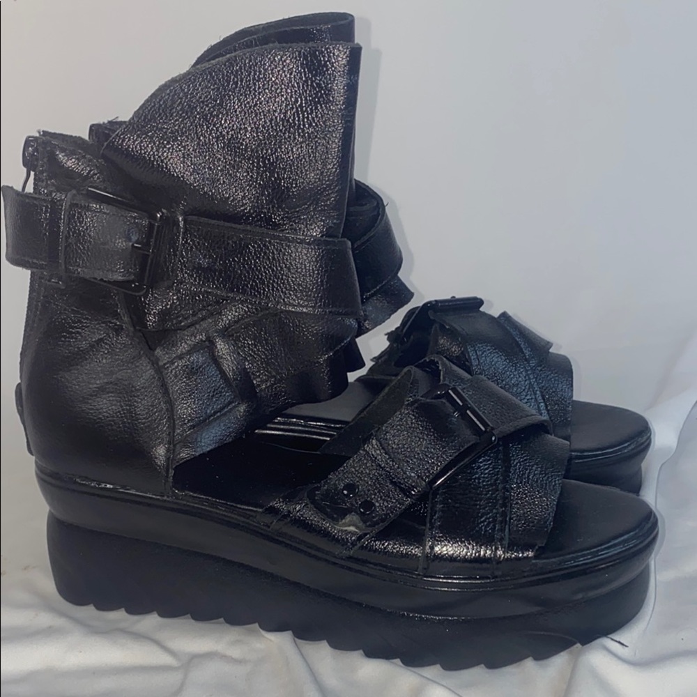 Women's Black Vegan Leather Sandals, Size 39